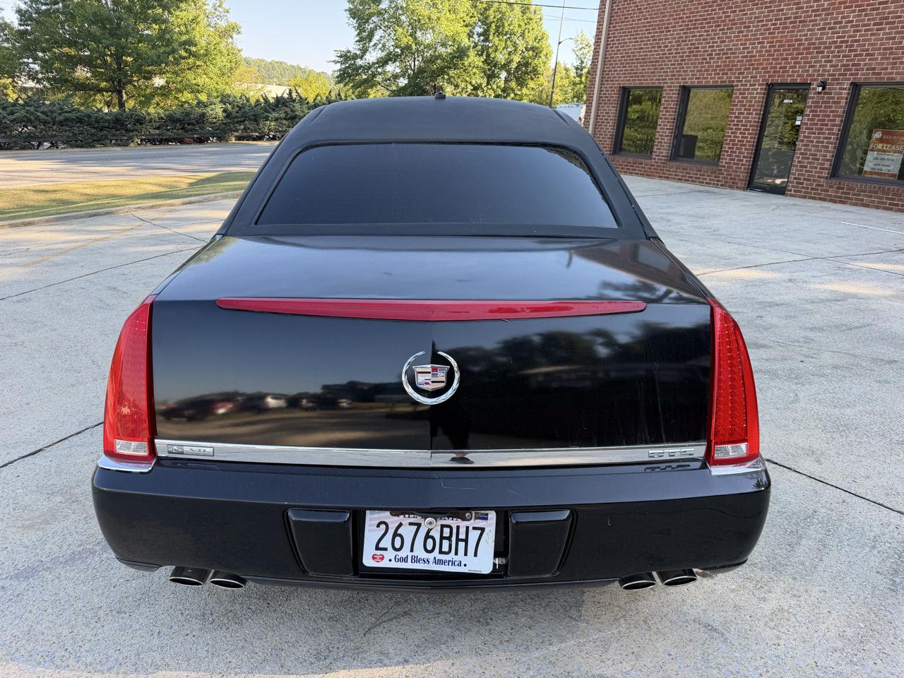 Cadillac Limousine Base 2008