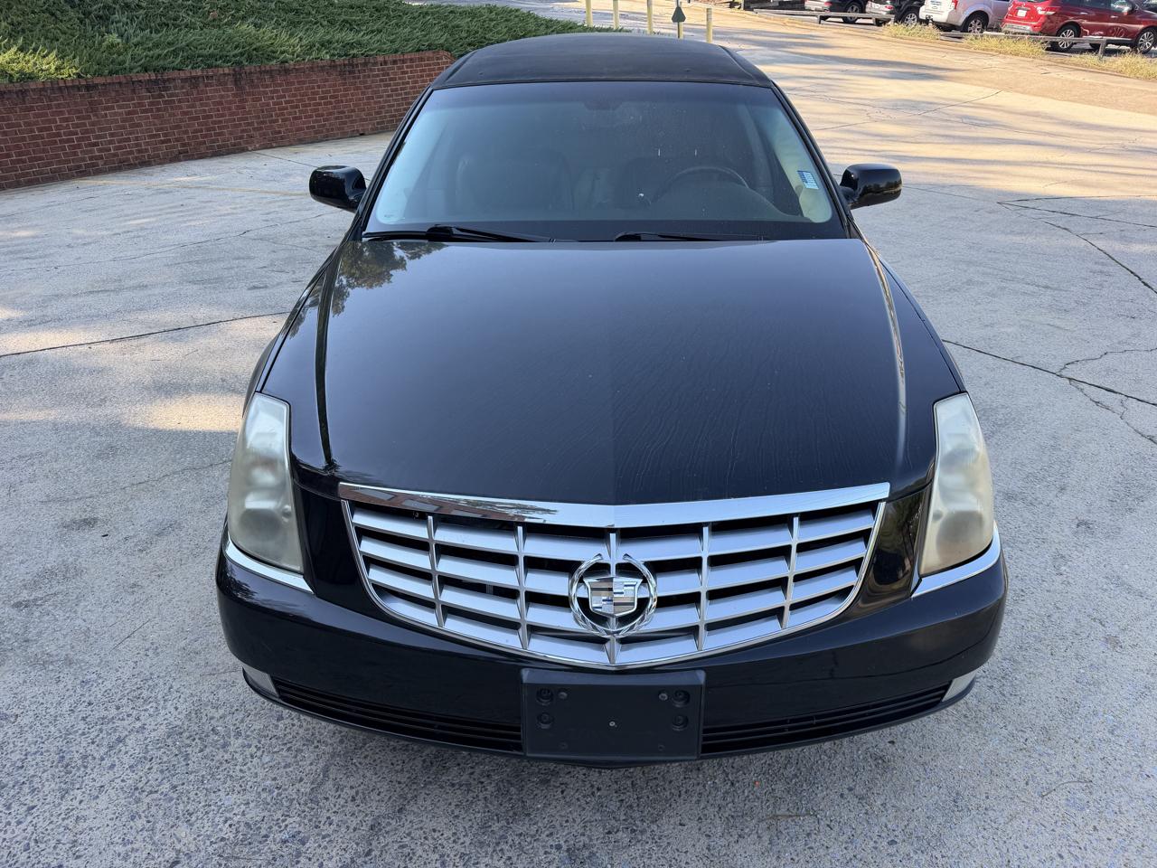 Cadillac Limousine Base 2008