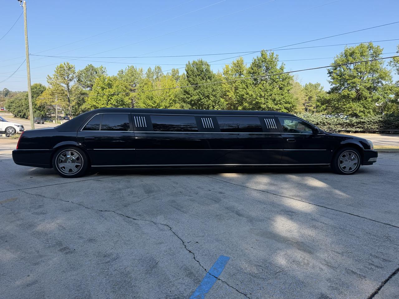 Cadillac Limousine Base 2008