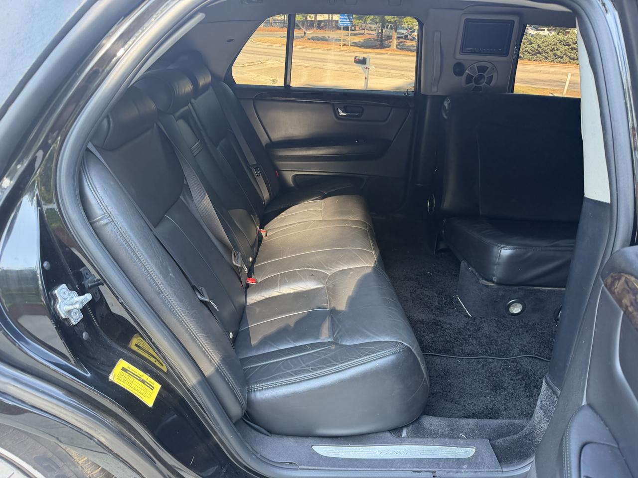 Cadillac Limousine Base 2008