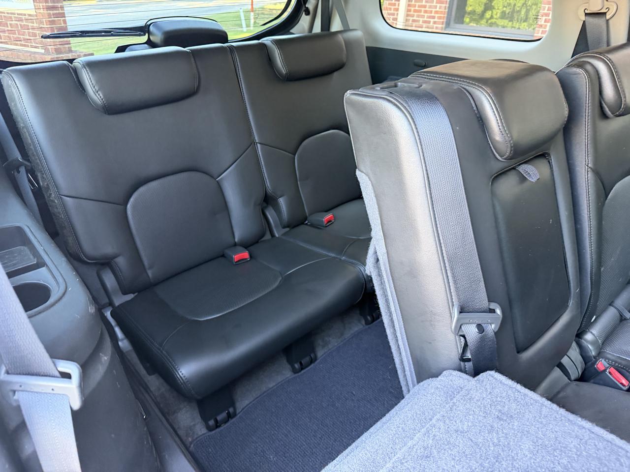Nissan Pathfinder S 2WD 2011