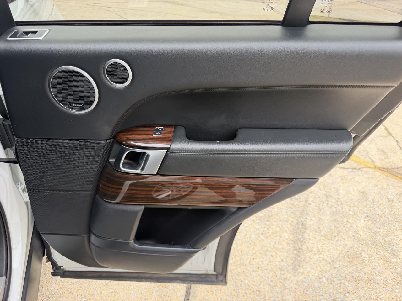 Land Rover Range Rover Base 2016
