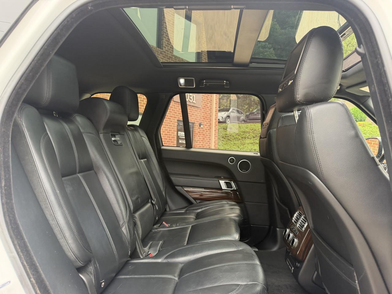 Land Rover Range Rover Base 2016