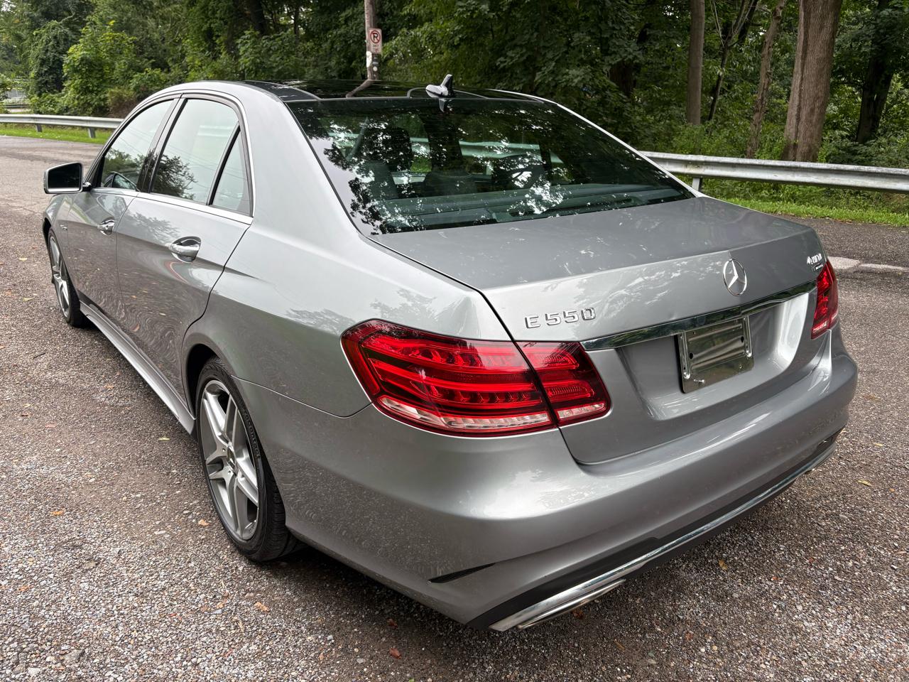 Mercedes-Benz E-Class E550 Sedan 4MATIC 2014