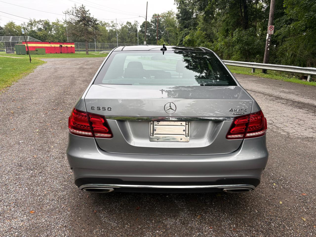 Mercedes-Benz E-Class E550 Sedan 4MATIC 2014