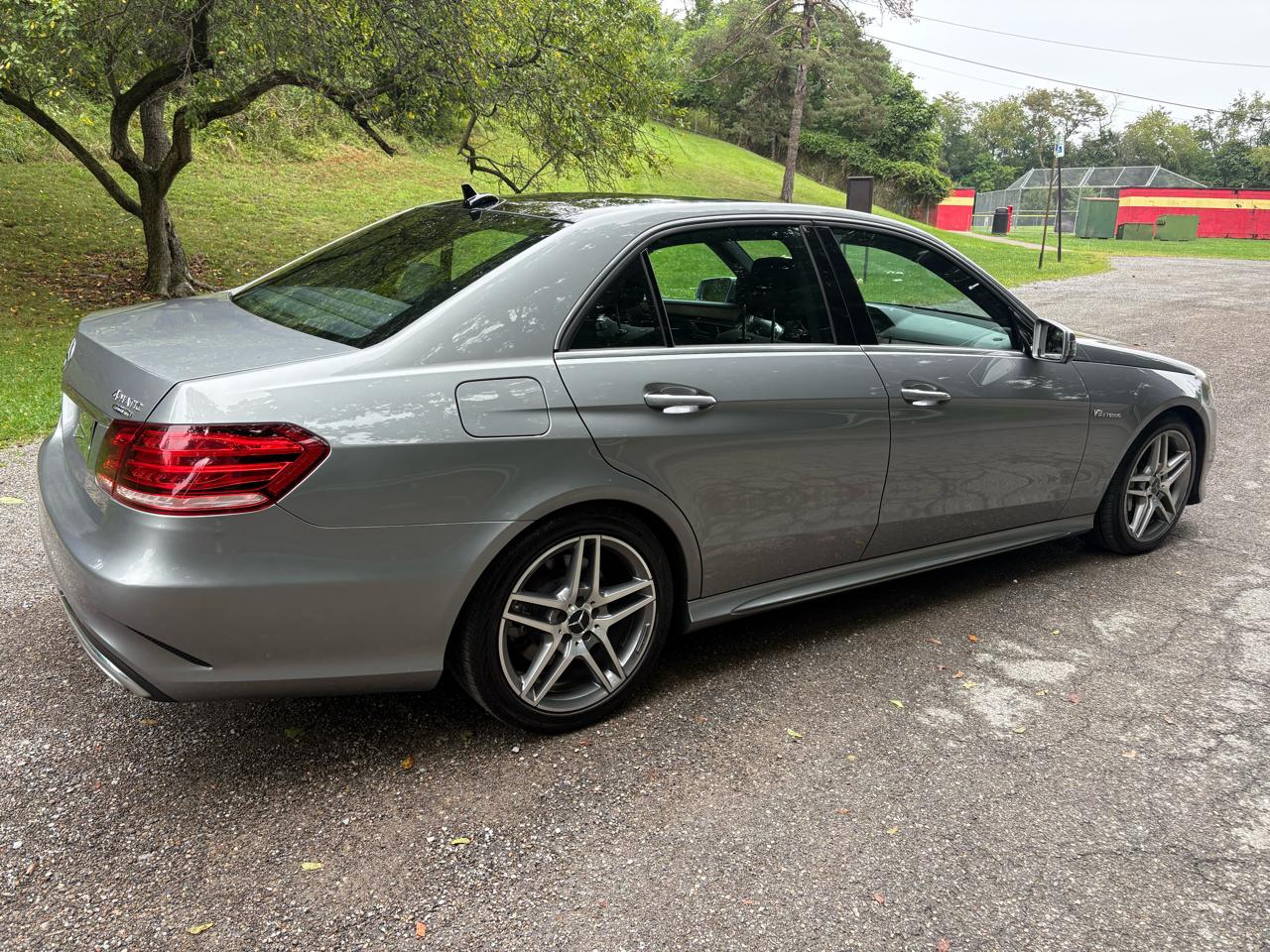 Mercedes-Benz E-Class E550 Sedan 4MATIC 2014