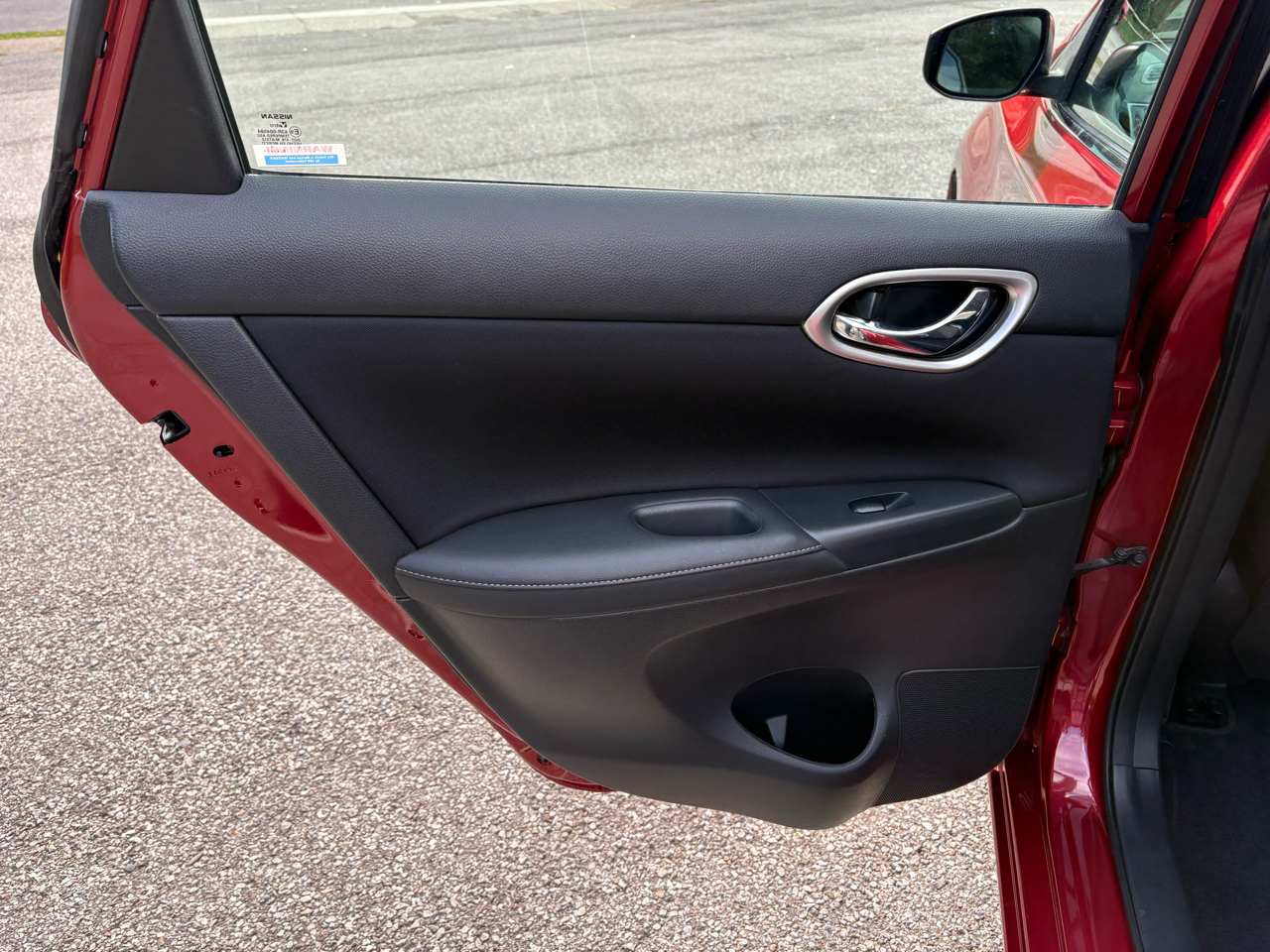 2016 Nissan Sentra S photo 4