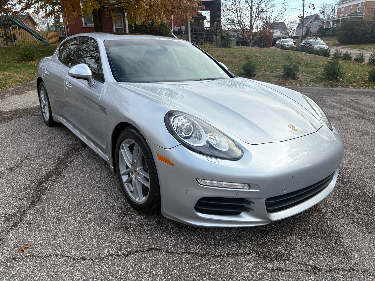 2015 Porsche Panamera 4