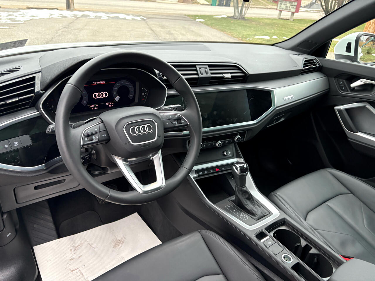 Audi Q3 S line Premium quattro 2025