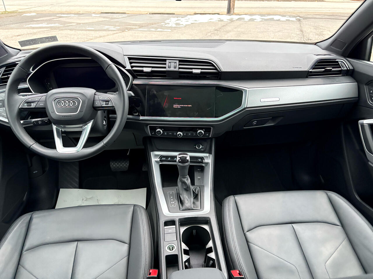 Audi Q3 S line Premium quattro 2025