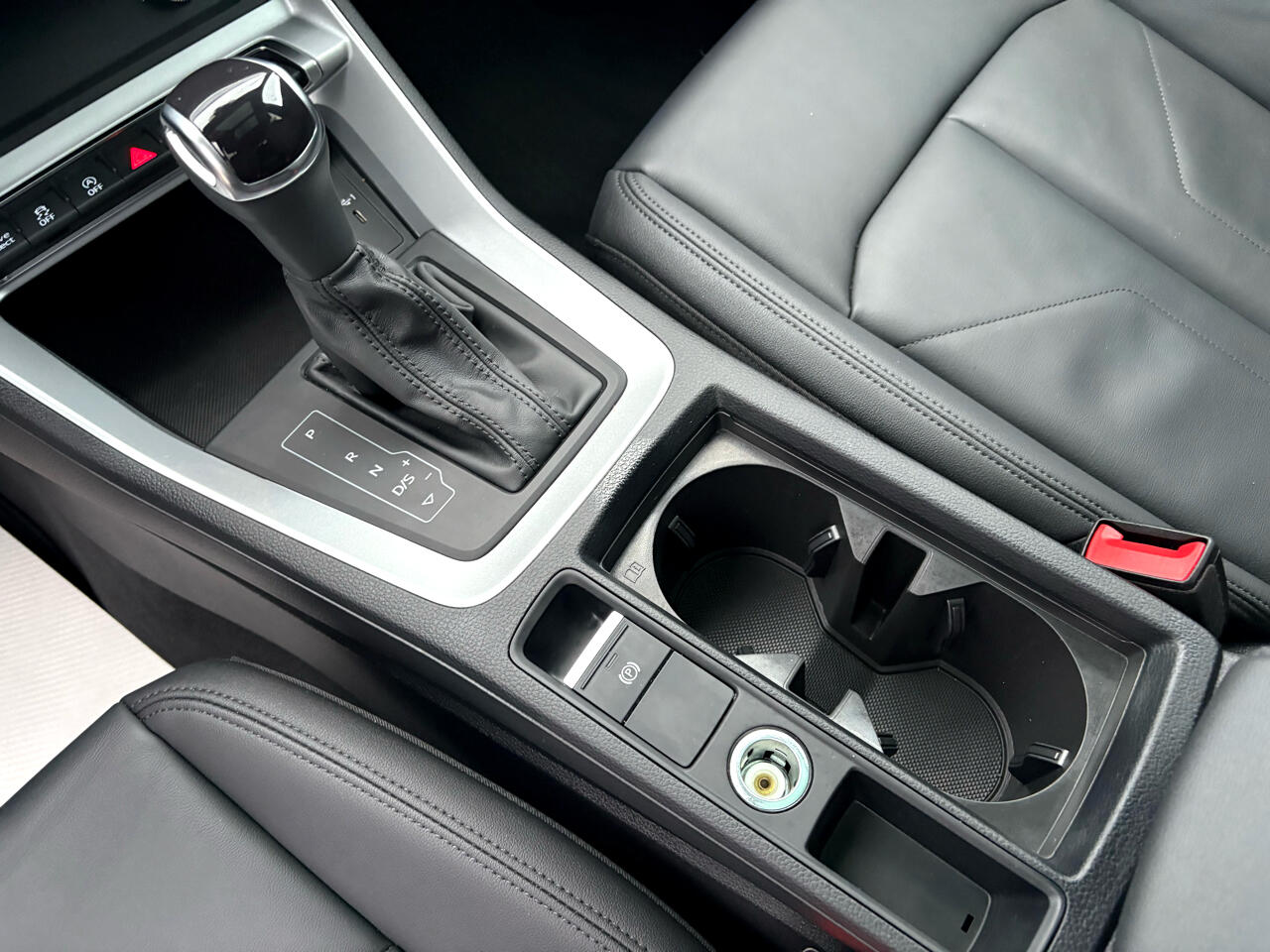 Audi Q3 S line Premium quattro 2025