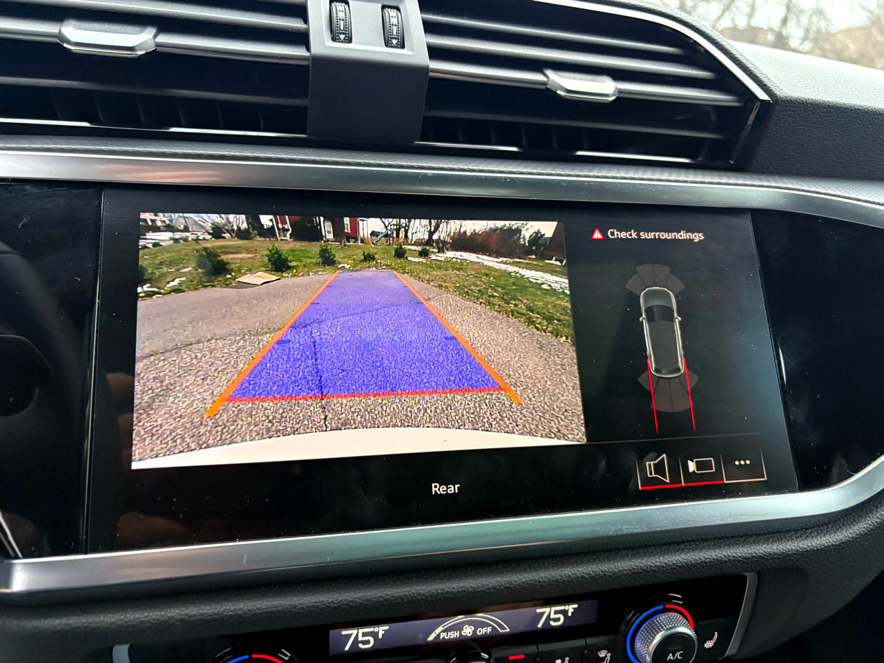 Audi Q3 S line Premium quattro 2025