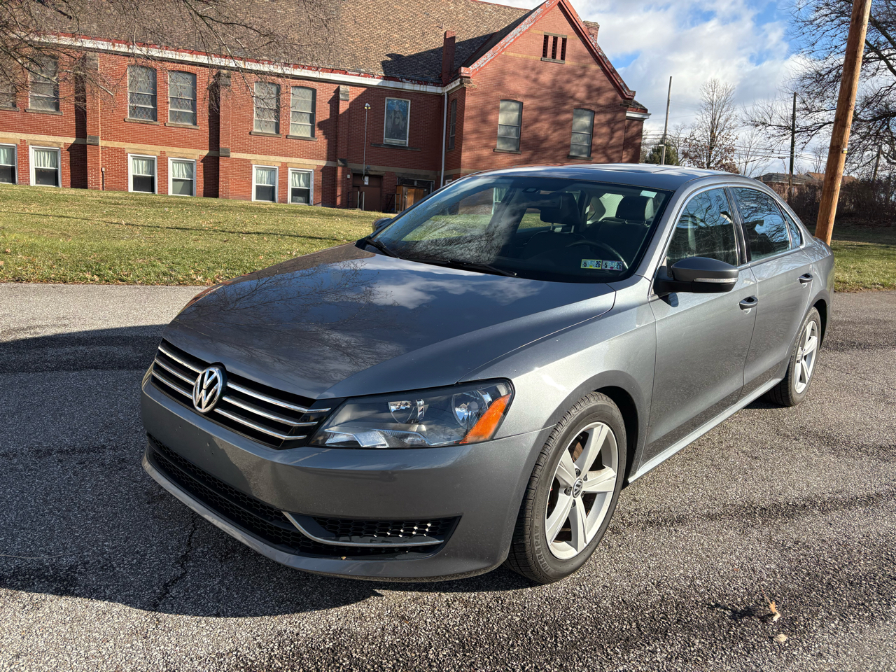 Volkswagen Passat 2.5L SE AT 2013