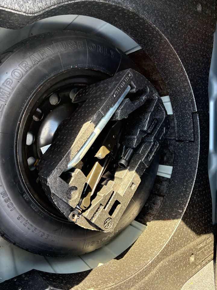 Volkswagen Passat 2.5L SE AT 2013