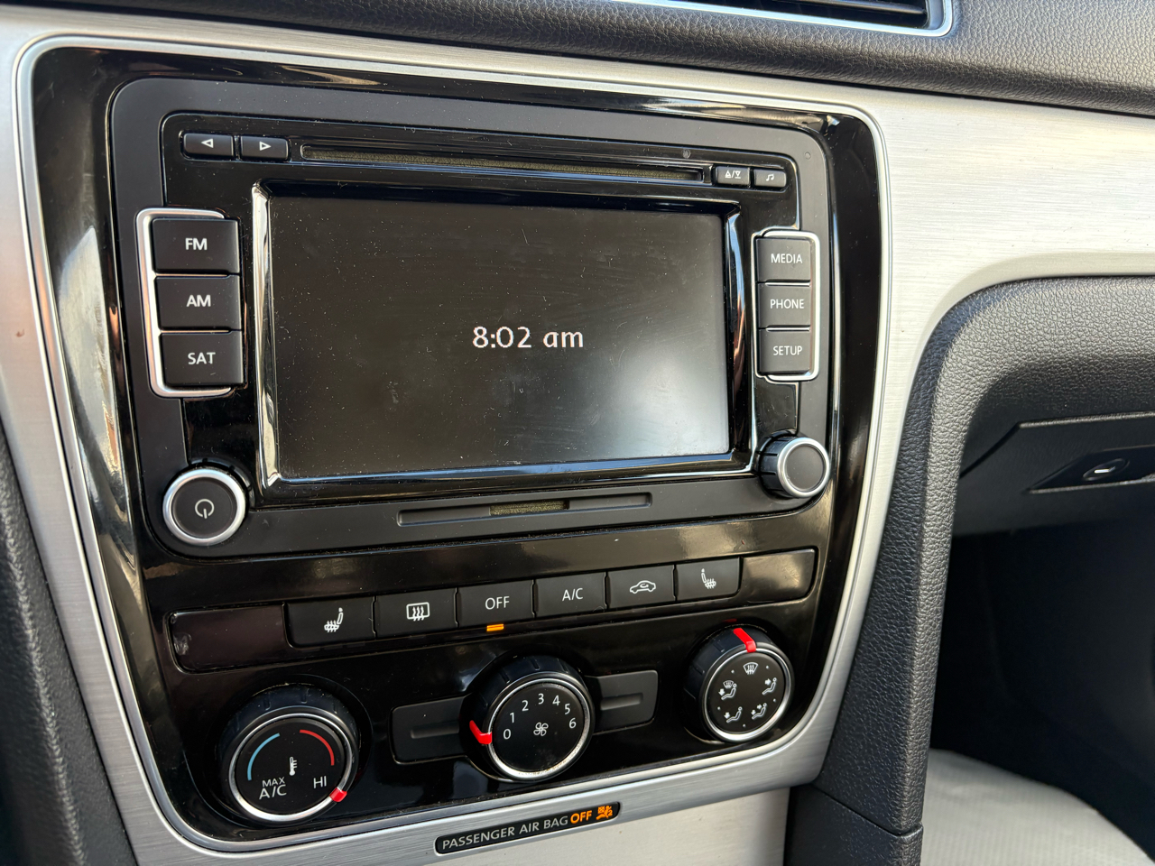 Volkswagen Passat 2.5L SE AT 2013