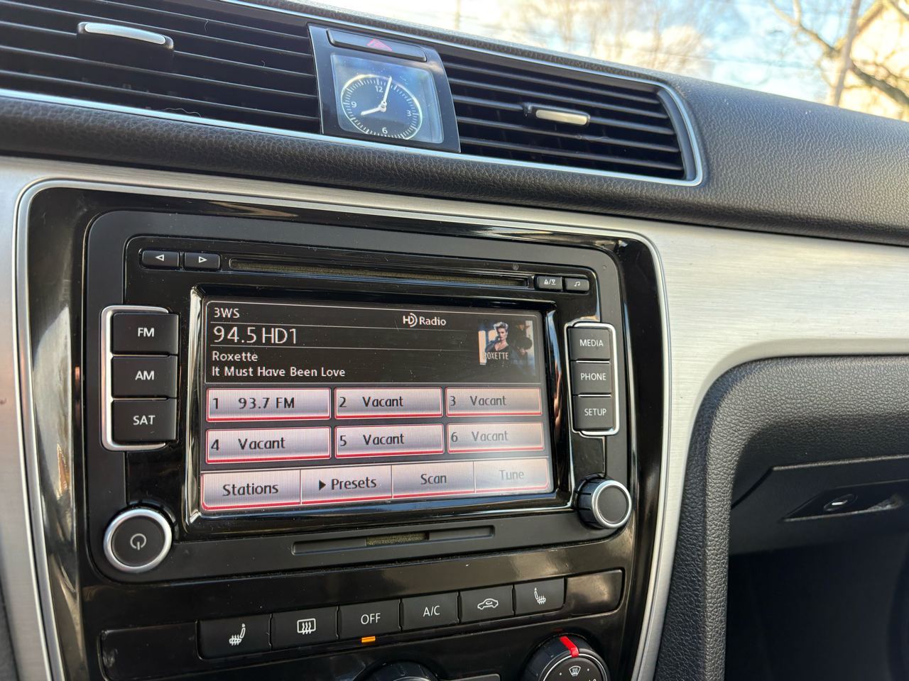 Volkswagen Passat 2.5L SE AT 2013