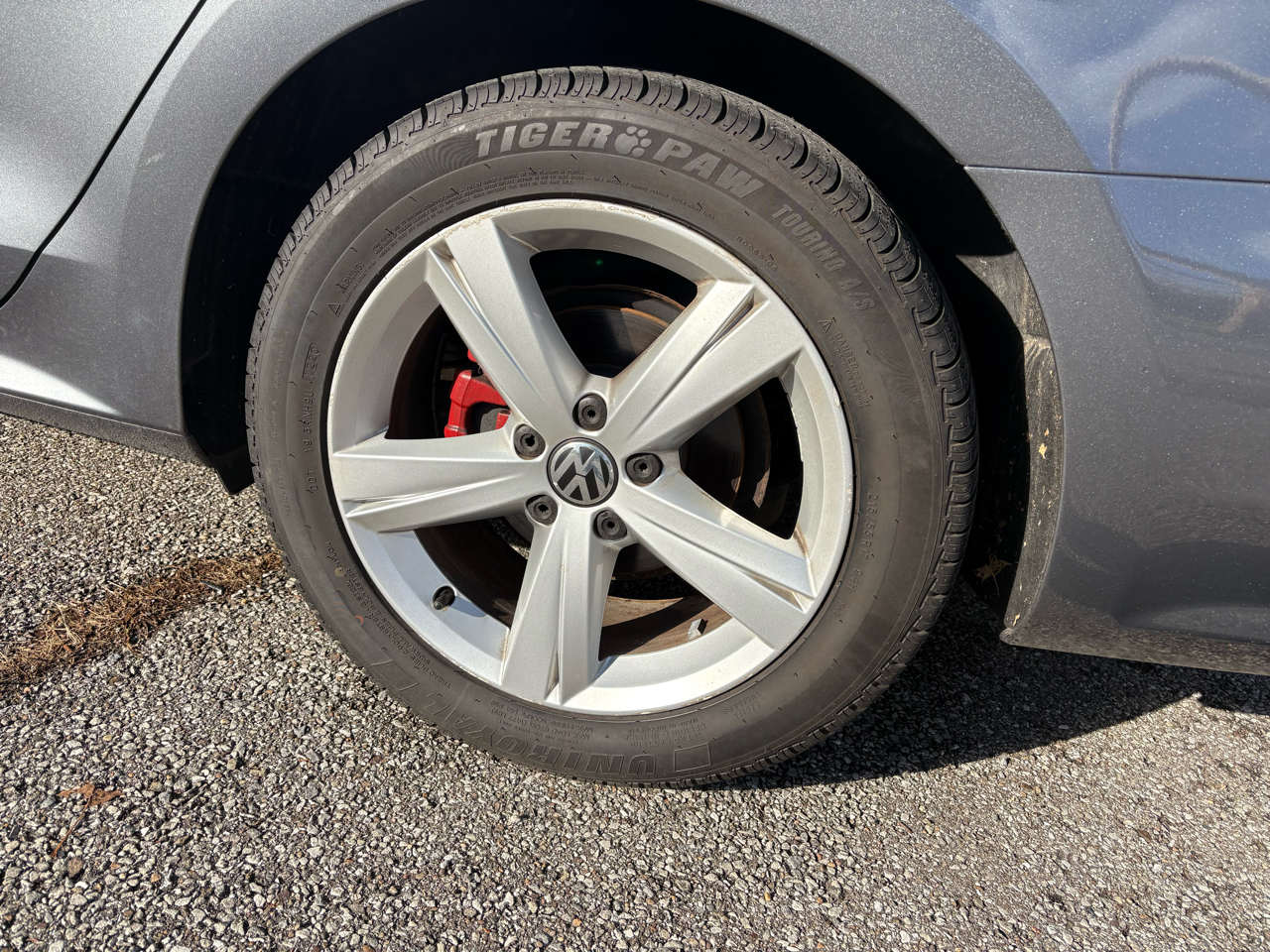 Volkswagen Passat 2.5L SE AT 2013