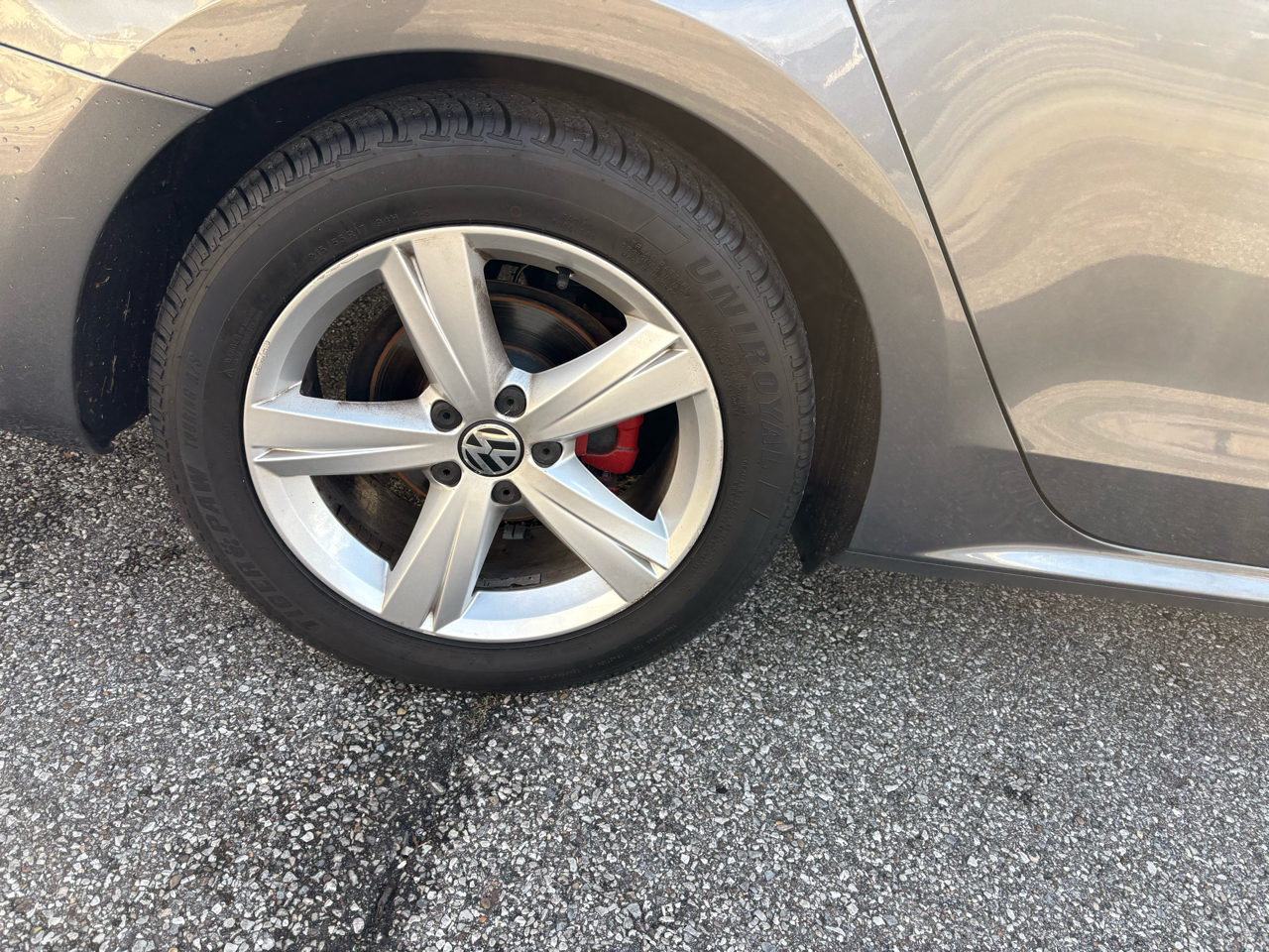 Volkswagen Passat 2.5L SE AT 2013