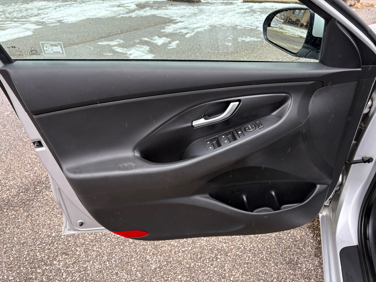 Hyundai Elantra GT 2.0L 6M 2018