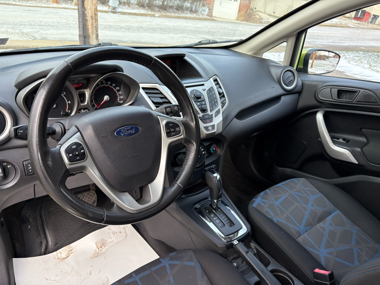 Ford Fiesta SES Hatchback 2011