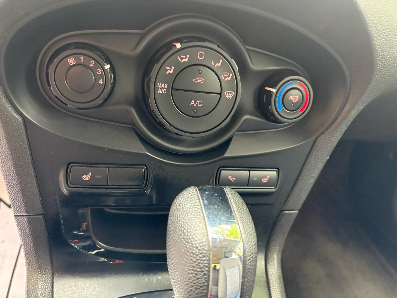 Ford Fiesta SES Hatchback 2011