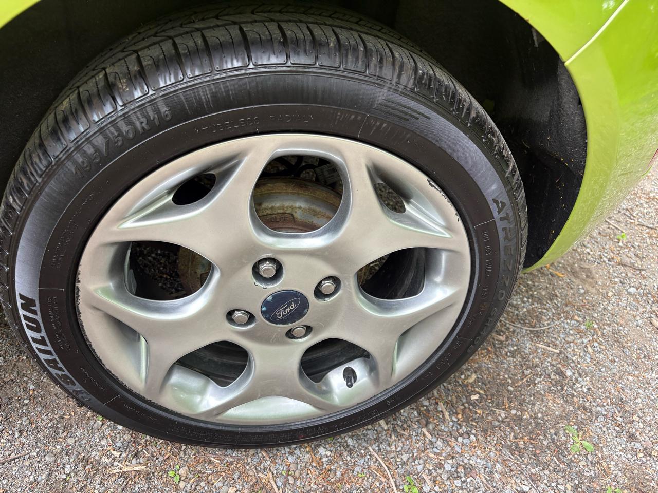 Ford Fiesta SES Hatchback 2011