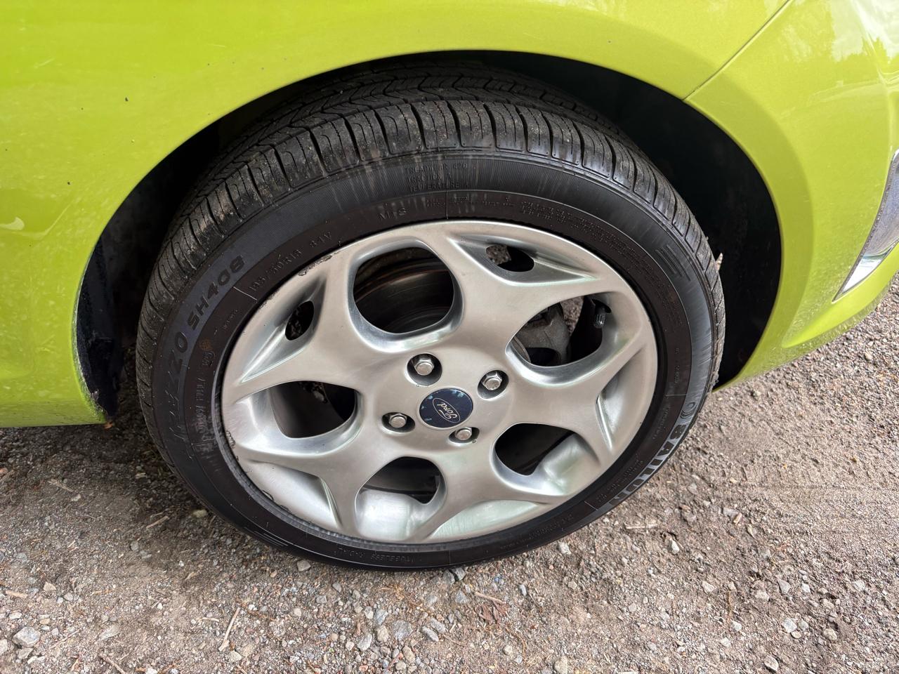 Ford Fiesta SES Hatchback 2011