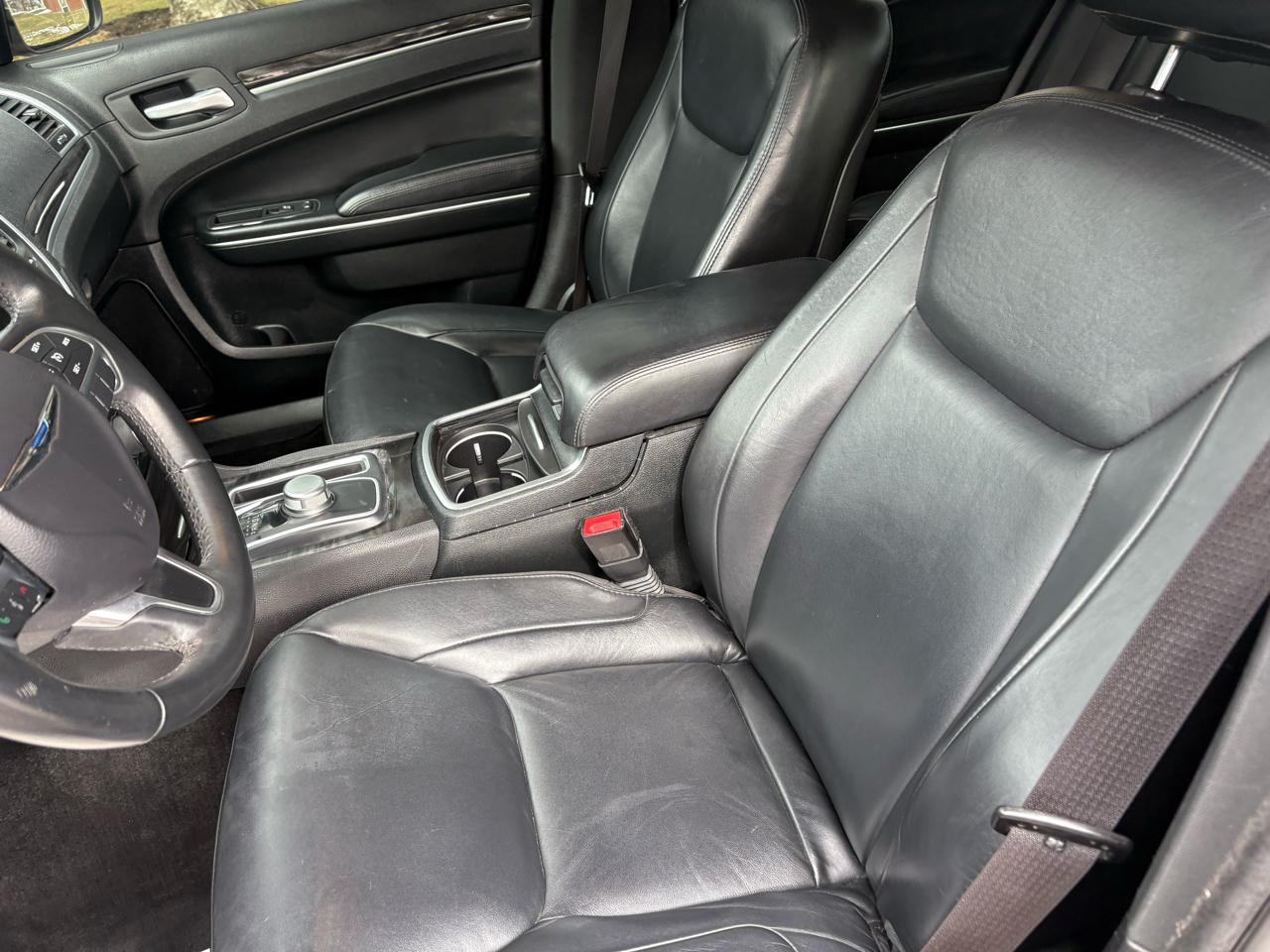 Chrysler 300 Limited AWD 2016