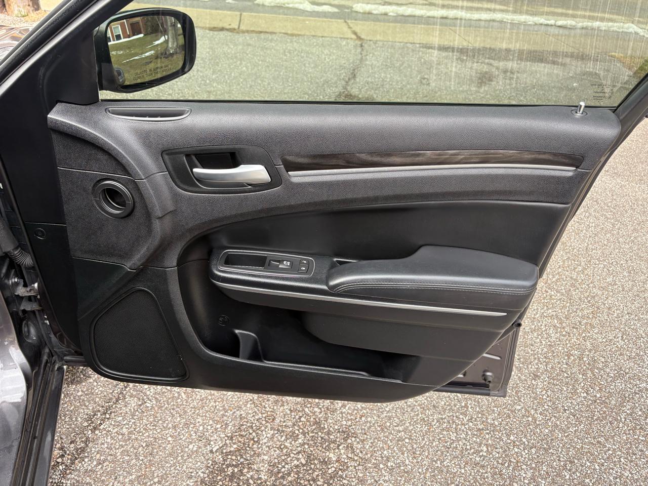 Chrysler 300 Limited AWD 2016