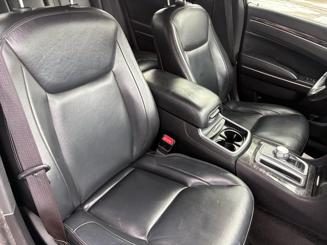 Chrysler 300 Limited AWD 2016