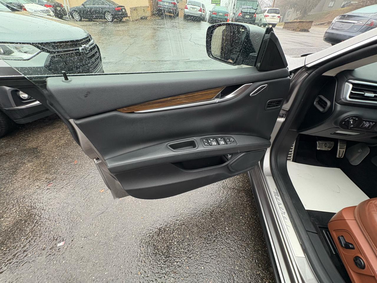 Maserati Ghibli 4dr Sdn S Q4 2015