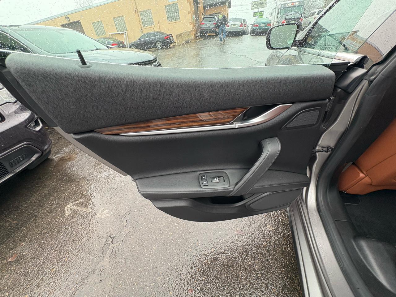 Maserati Ghibli 4dr Sdn S Q4 2015