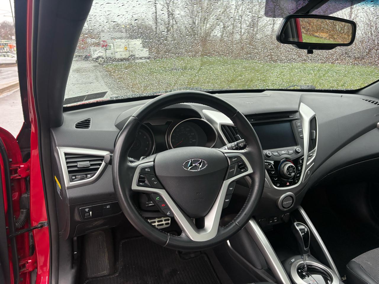 Hyundai Veloster Base 2016