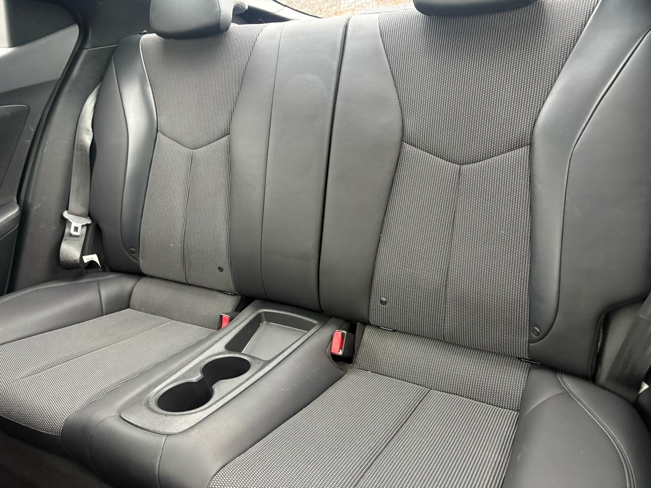 Hyundai Veloster Base 2016