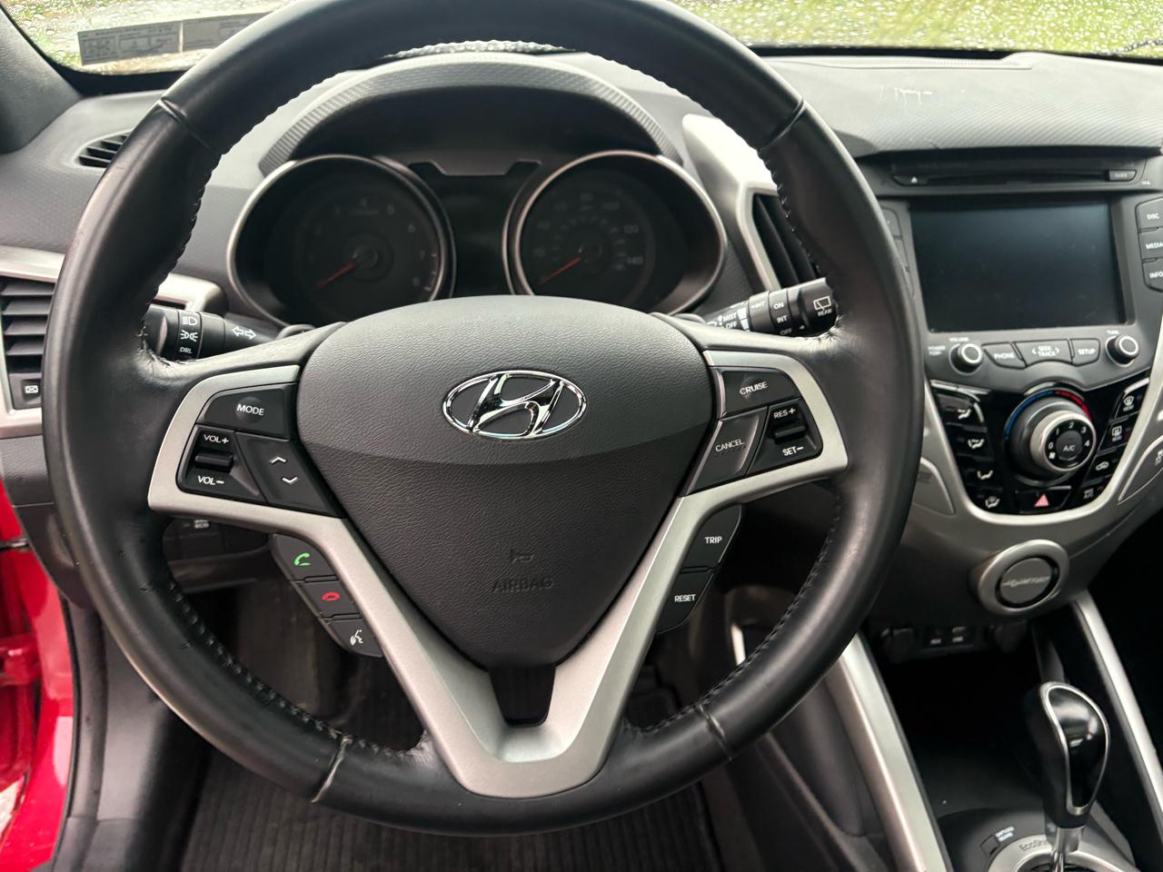 Hyundai Veloster Base 2016