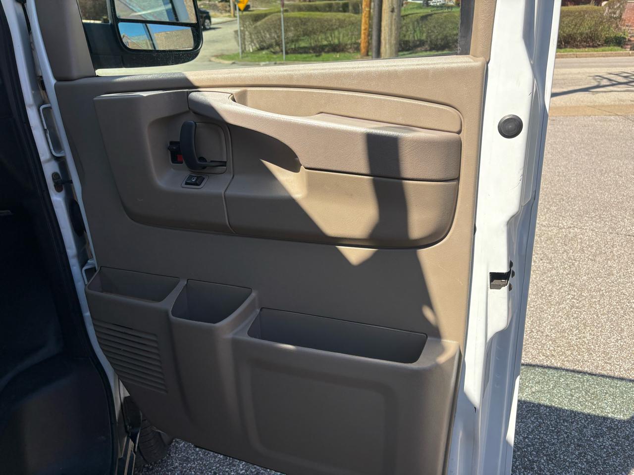 GMC Savana G2500 Cargo 2014