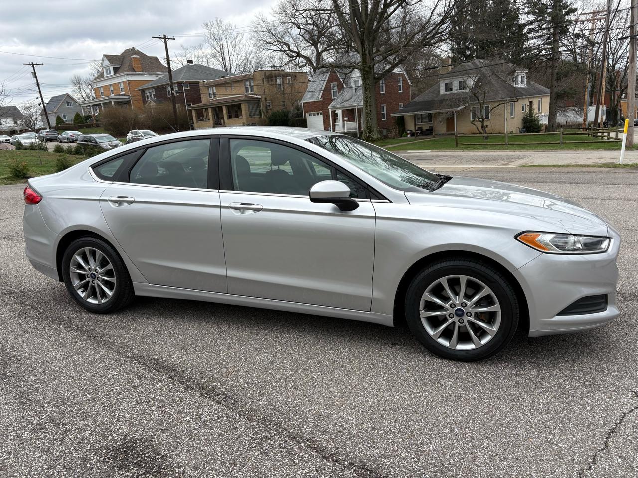 Ford Fusion SE 2017