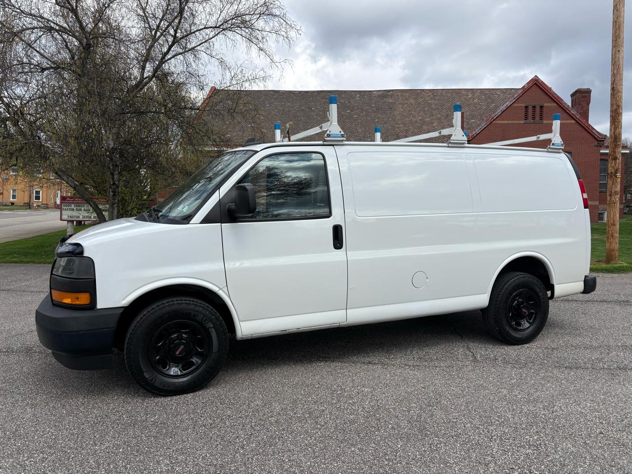 GMC Savana G2500 Cargo 2018