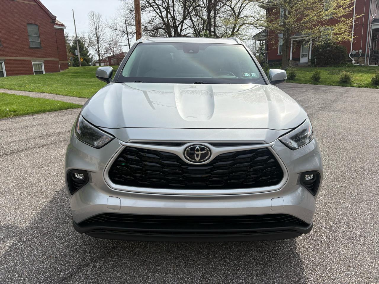 Toyota Highlander XLE Nav AWD V6 2022