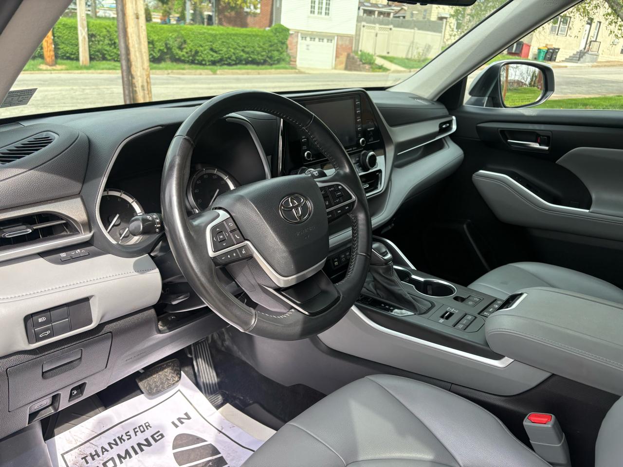 Toyota Highlander XLE Nav AWD V6 2022