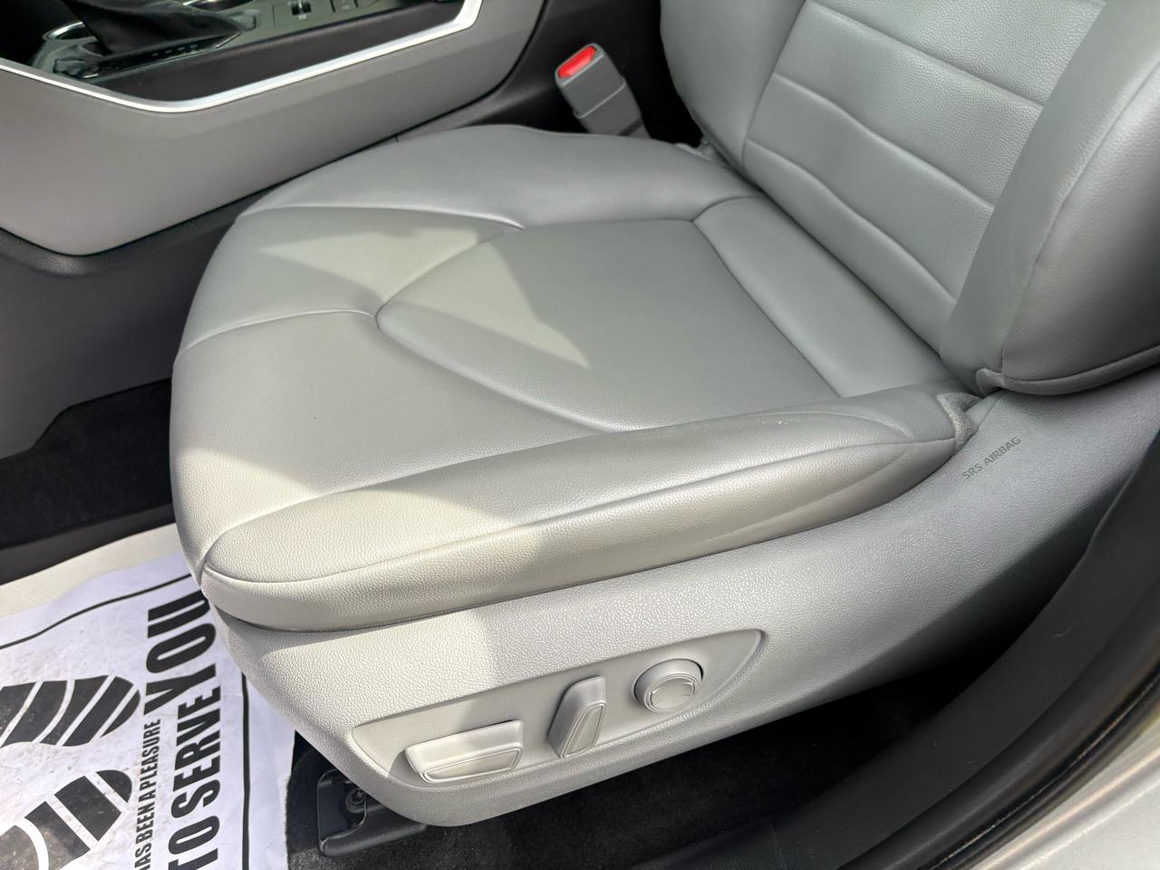 Toyota Highlander XLE Nav AWD V6 2022