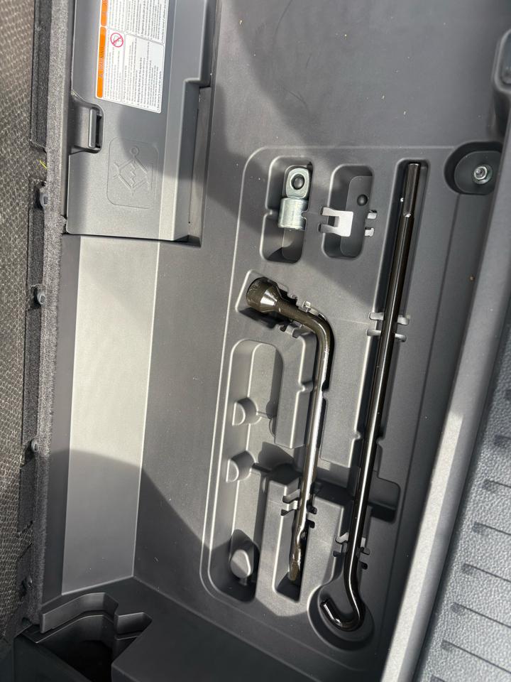 Toyota Highlander XLE Nav AWD V6 2022