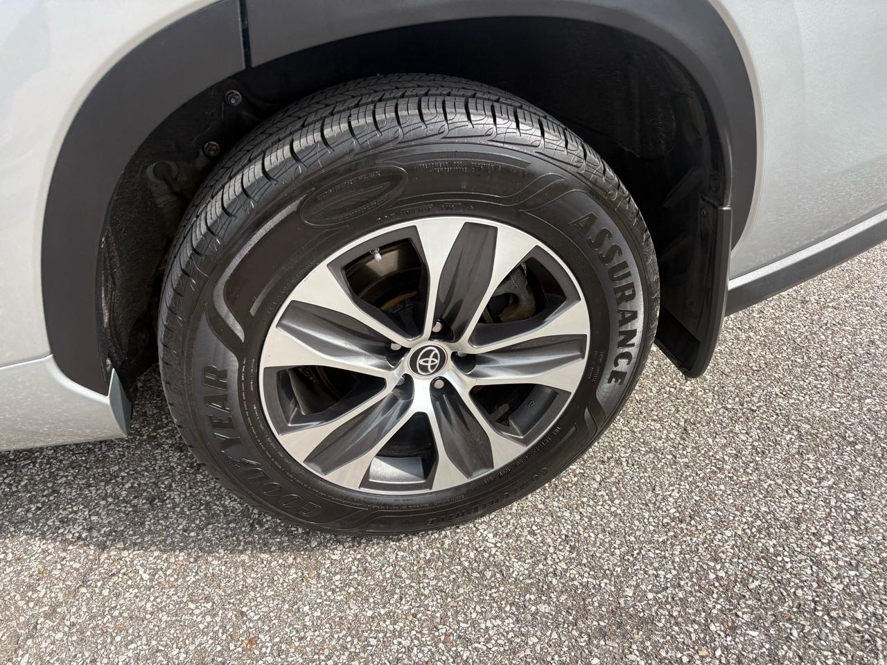 Toyota Highlander XLE Nav AWD V6 2022