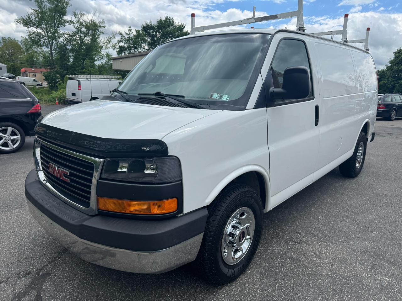 GMC Savana G2500 Cargo 2016