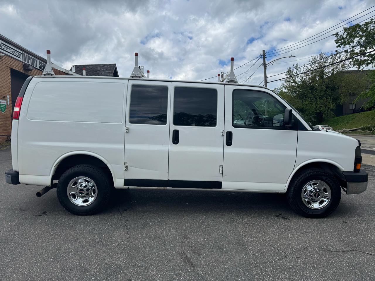 GMC Savana G2500 Cargo 2016