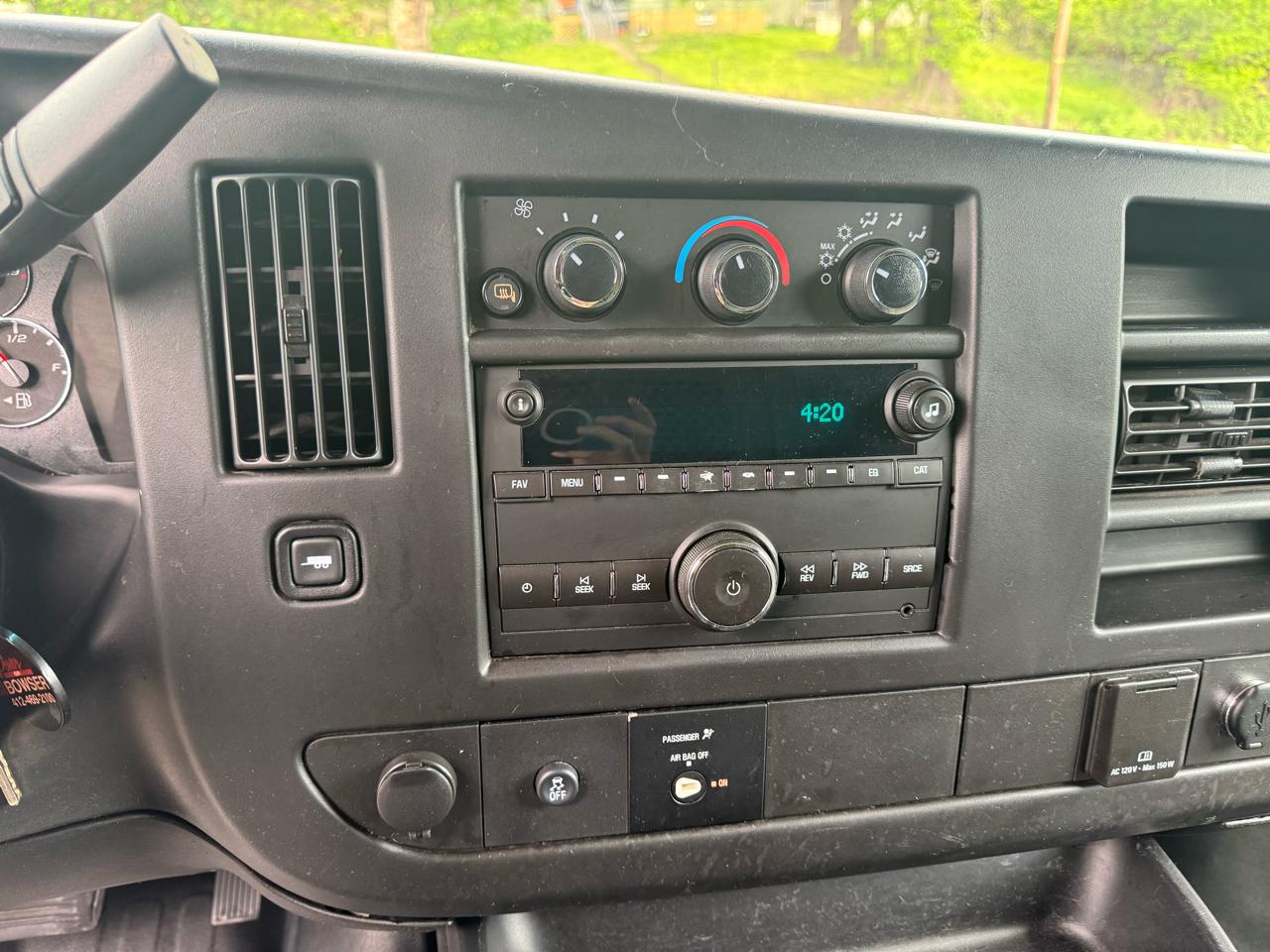 GMC Savana G2500 Cargo 2016