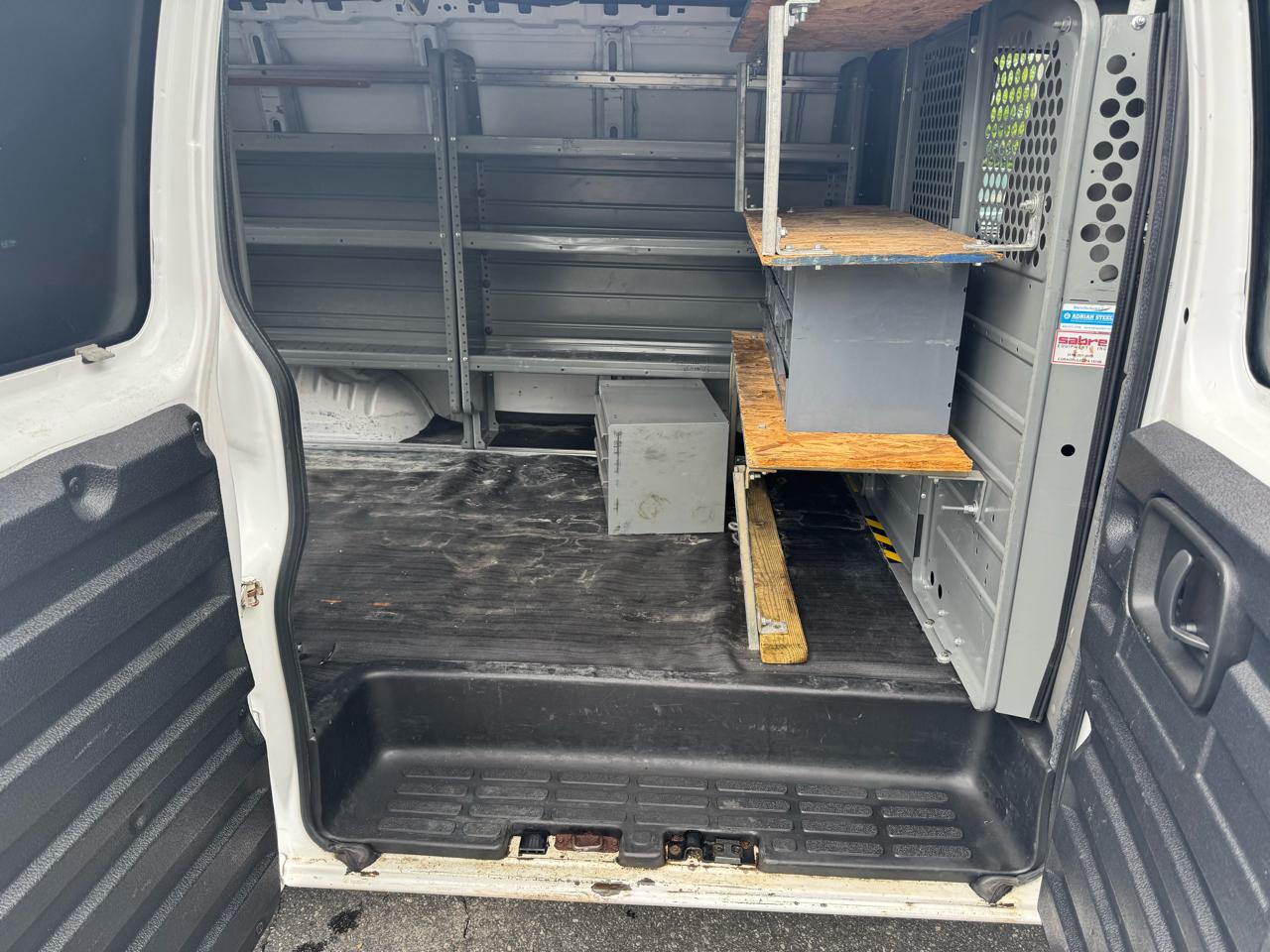 GMC Savana G2500 Cargo 2016