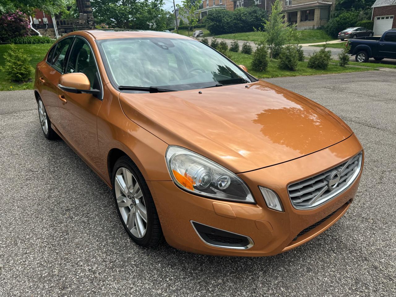 2011 Volvo S60 T6 AWD Auto's photo