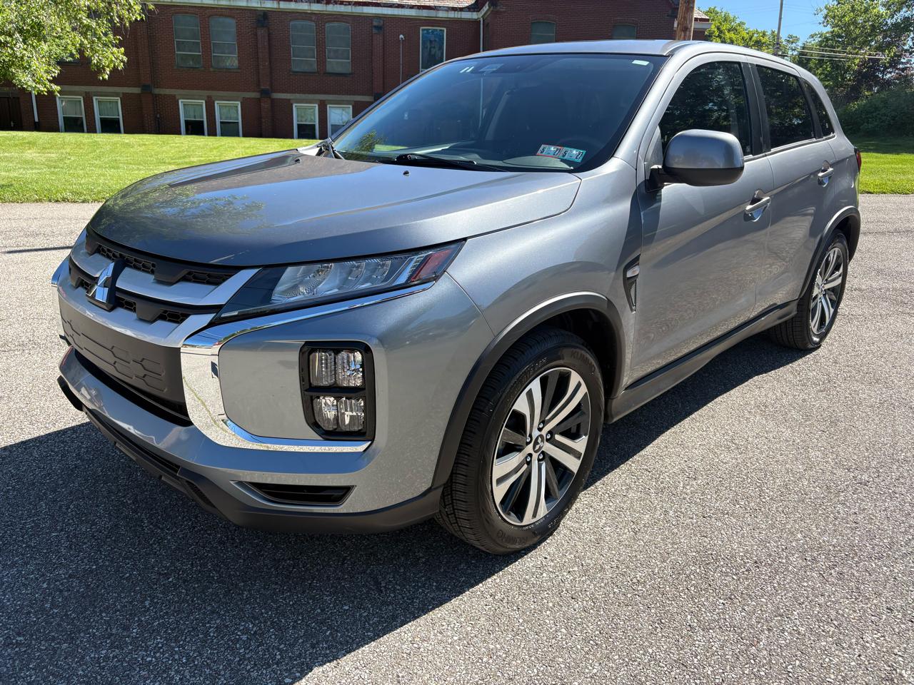 Mitsubishi Outlander Sport 2.0 ES 4WD 2024