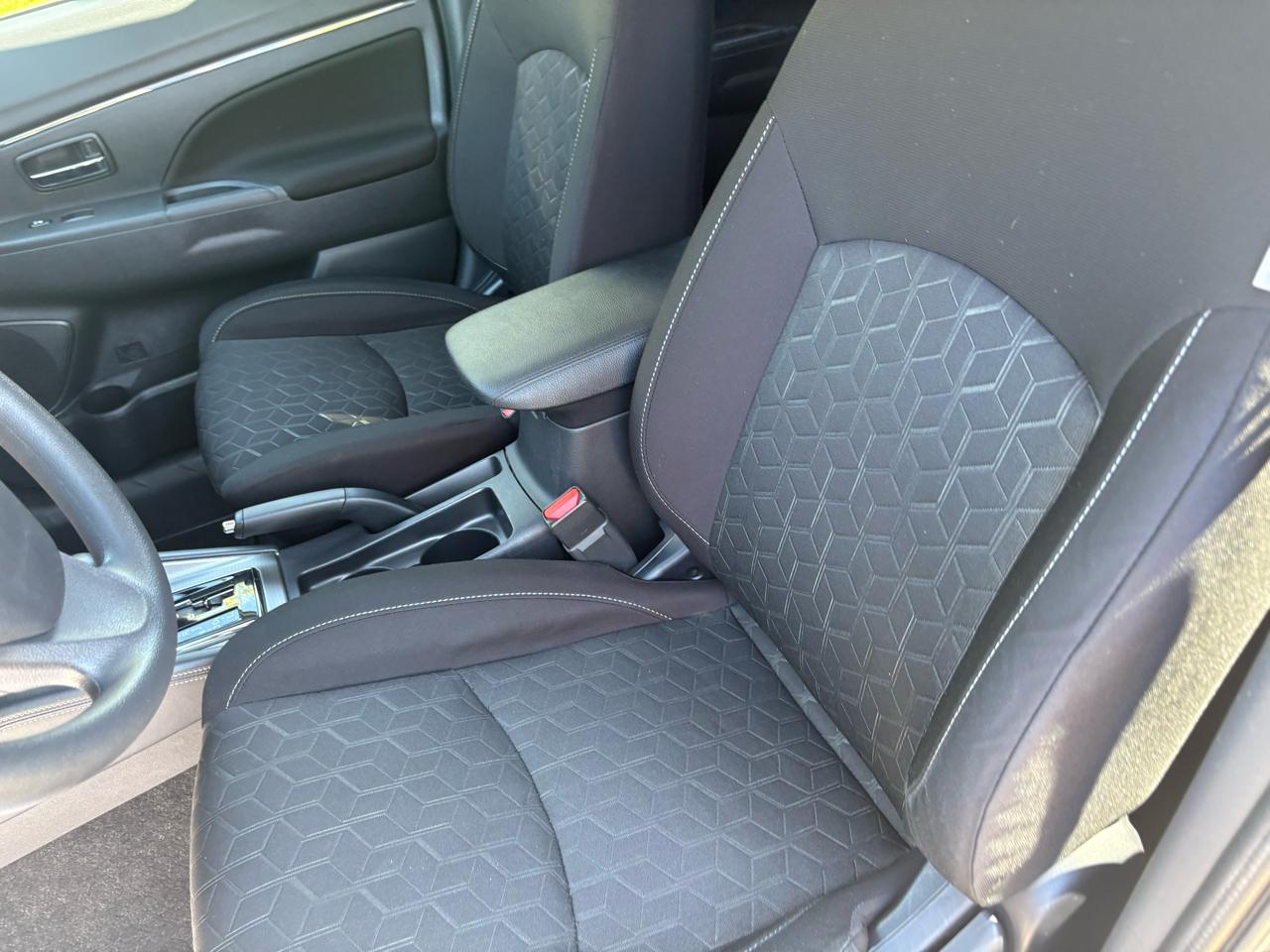 Mitsubishi Outlander Sport 2.0 ES 4WD 2024